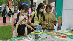 Trưng bày trên 40.000 đầu sách có giá trị tại Ngày sách và Văn hóa đọc năm 2024