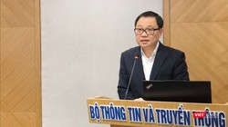 Ông Triệu Minh Long, Vụ trưởng Vụ Hợp tác quốc tế - Bộ Thông tin và Truyền thông trao đổi về việc thúc đẩy hợp tác trong ASEAN.