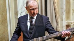 Kremlin nghiêm khắc cảnh cáo Washington trợ giúp khủng bố ở Syria (ảnh: Russia Insider)