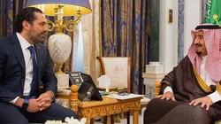 Vua Saudi Salman (phải) đã gặp gỡ Thủ tướng Lebanon Saad Hariri ở Riyadh, Ả Rập Xê-út, ngày 6/11/2017 (ảnh: Defense One)