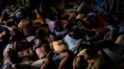 Nhà tù ở thành phố Quezon, Manila, Philippine, nơi 160-200 tù nhân bị nhét vào một xà lim được xây dựng dành cho 20 người. (Ảnh: Boredpanda)