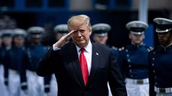 Ông Trump tung ra loạt phát ngôn gây sốc trước chuyến công du Anh 3 ngày (Ảnh: The Sun)