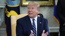 Tổng thống Trump lâm thế tiến thoái lưỡng nan khi quyết định về đòn tấn công Iran (Ảnh: AP)