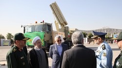 Mô hình hệ thống phòng không Bavar 373 được trưng bày ở Tehran (Ảnh: RT)