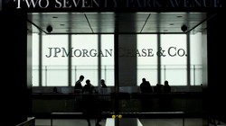 Nhiều nhân viên của JPMorgan bị cáo buộc thao túng giá kim loại quý để thu lợi bất chính hàng triệu USD (Ảnh: FT)