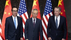 Các nhà đàm phán hàng đầu của Mỹ và Trung Quốc gặp gỡ tại Thượng Hải ngày 31/7 vừa qua (Ảnh: CNBC)