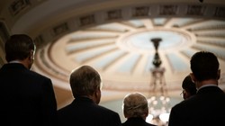 Chỉ cần 3 thượng nghị sĩ đảng Cộng hòa phản bội cũng có thể đẩy ông Trump vào chỗ bị kết án (Ảnh: Politico)