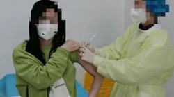 Xiao Mi kể về trải nghiệm tiêm vaccine thử nghiệm ngừa virus corona chủng mới trên mạng xã hội Weibo (Ảnh: SCMP)