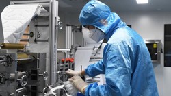 Khẩu trang N95 tiêu chuẩn phải lọc được 90% các hạt khí có thể chứa virus corona chủng mới (Ảnh: SCMP)