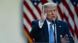 Tổng thống Trump trong một cuộc họp báo về COVID-19 tại Nhà Trắng (Ảnh: NYTimes)