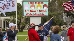 Ông Trump cho rằng nên làm chậm quá trình xét nghiệm COVID-19 để giảm số ca nhiễm (Ảnh: Getty)