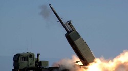 Hệ thống pháo phản lực phóng loạt cơ động cao HIMARS được Mỹ bán cho Đài Loan (Ảnh: Dwnews).