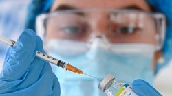 Việt Nam đang đàm phán mua vaccine COVID-19 với nước ngoài. Ảnh minh họa.