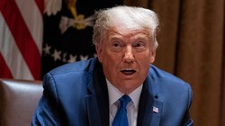 Tổng thống Trump khẳng định trên Twitter rằng việc ông thảo luận về áp dụng thiết quân luật là tin giả (Ảnh: NYPost)