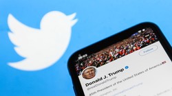 Twitter cảnh báo cấm vĩnh viễn tài khoản của Tổng thống Trump (Ảnh: NYPost)