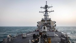 Tàu tên lửa dẫn đường lớp Arleigh Burke, USS John McCain, của Mỹ (Ảnh: Hạm đội 7)