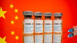 Trung Quốc thúc đẩy sản xuất vaccine tự nghiên cứu trong bối cảnh nguồn cung vaccine COVID-19 trên toàn cầu bị hạn chế (Ảnh: QZ)
