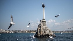 Một tượng đài ở Sevastopol, Crimea (Ảnh: RT)
