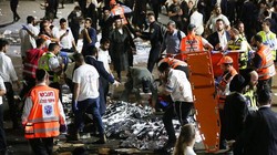 Nhiều thi thể nằm dưới đất sau thảm kịch giẫm đạp ở Israel (Ảnh: Times of Israel)