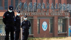 Viện virus học Vũ Hán, Trung Quốc là tâm điểm trong cuộc tranh cãi về nguồn gốc COVID-19 (Ảnh: Reuters)