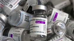 Từng có nhiều trường hợp huyết khối sau khi tiêm vaccine COVID-19 của AstraZeneca (Ảnh: Times Now)