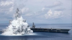 Tàu USS Gerald Ford trong cuộc thử nghiệm chống sốc mới đây của Hải quân Mỹ (Ảnh: Twitter)