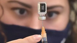 Vaccine COVID-19 của Pfizer đã được FDA cấp phép đầy đủ (Ảnh: Business Insider)