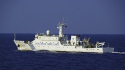 Một tàu giám sát của Trung Quốc hoạt động trên biển Hoa Đông (Ảnh: Reuters)