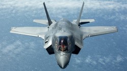 Một chiếc F-35 của Anh gặp nạn trong lúc cất cánh từ tàu sân bay (Ảnh: RT)