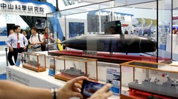Mo hình tàu ngầm tự đóng của Đài Loan được trưng bày ở Kaohsiung (Ảnh: Reuters)