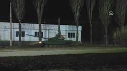 Xe tăng Nga di chuyển ở Donetsk (Ảnh cắt từ clip)