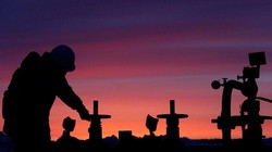 Mỹ vừa tung ra đòn trừng phạt mới nhằm vào lĩnh vực năng lượng của Nga (Ảnh: Reuters)