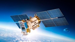 Hệ thống AI mới được nghiên cứu có thể biến vệ tinh thương mại thành hệ thống do thám hiệu quả (Ảnh: Shutterstock)