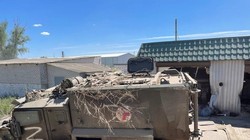 Xe cấp cứu chiến trường K-53949 Linza bị bỏ lại tại thành phố Izium (Ảnh: Ukraine Weapons Tracker).