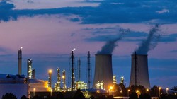 Khu công nghiệp lọc dầu và hóa chất Leuna của Đức, nước nhập năng lượng nhiều nhất từ Nga (Ảnh: Bloomberg)