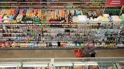 Kinh tế toàn cầu có thể trượt vào một cuộc suy thoái trong năm 2023 (Ảnh: The Economist)