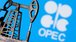 OPEC+ bất ngờ tuyên bố giảm sản lượng dầu mỏ có thể gây ra nhiều tác động tới nền kinh tế thế giới (Ảnh: Reuters)