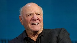 Tỉ phú, trùm truyền thông Mỹ Barry Diller tiếp tục cảnh báo về mối đe doạ từ AI (Ảnh: Reuters)