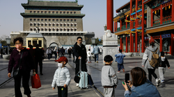 Du lịch Trung Quốc có tăng nhưng không đạt như kỳ vọng của giới quan sát (Ảnh: Reuters)