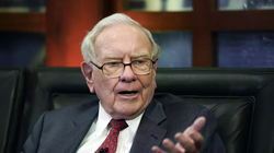 Tỉ phú Warren Buffett từng tuyên bố tiền bạc không có ích gì với ông (Ảnh: Times of India)