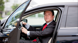 Ông chủ Thẩm Huy bỏ trốn ra nước ngoài để lại WM bên bờ vực phá sản (Ảnh: Bloomberg)