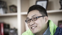 Là người sáng lập Pinduoduo nhưng Hoàng Tranh lựa chọn từ bỏ quyền lực ở đây để theo đuổi giấc mơ khoa học (Ảnh: Bloomberg)