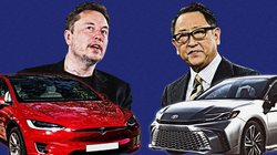 Giám đốc điều hành Tesla Elon Musk và Chủ tịch Toyota Akio Toyoda (Ảnh: Getty)