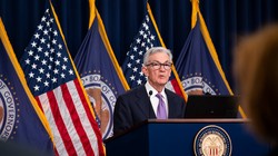 Chủ tịch Fed Jerome Powell thông báo về quyết định lãi suất mới trong hôm 13/12 (Ảnh: NYTimes)