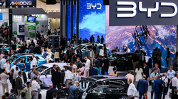 Trung Quốc vẫn sẽ là thị trường EV hàng đầu thế giới trong năm 2024 (Ảnh: Fortune)