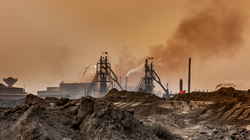 Trung Quốc kiểm soát chặt việc xuất khẩu đất hiếm đã khiến ngành công nghiệp quân sự Mỹ điêu đứng. Ảnh: Getty.