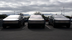 Cybertruck, mẫu xe mới duy nhất của Tesla trong 5 năm qua, đã ghi nhận doanh số đáng thất vọng. Ảnh: Bloomberg.