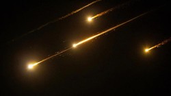 Tên lửa Iran bắn vào Jerusalem. Ảnh: Xinhua.