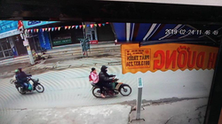 Hình ảnh Nguyễn Trọng Trình chở cháu bé đến vườn chuối để xâm hại. Ảnh: Công an cung cấp