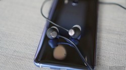 HTC U11 có nhiều tính năng độc đáo như Edge Sense